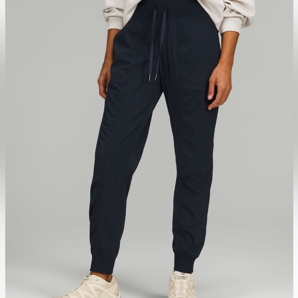 LULULEMON dance studio mid-rise joggers